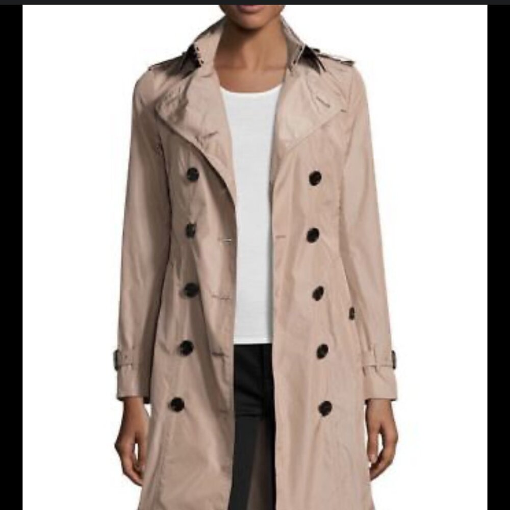 New Burberry Trench Coat Size 2